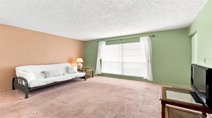 Clearwater, Florida 33759, 1 Bedroom Bedrooms, ,1 Bathroombathrooms,Residential,For Sale,State Road 590,0,Mfrtb8542343