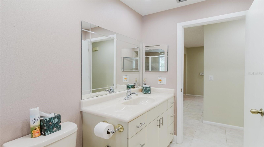 Tampa, Florida 33614, 4 Bedroom Bedrooms, ,2 Bathroombathrooms,Residential,For Sale,La Serena,0,Mfrtb8484918