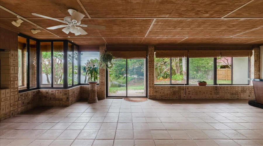 Tampa, Florida 33614, 4 Bedroom Bedrooms, ,2 Bathroombathrooms,Residential,For Sale,La Serena,0,Mfrtb8484918