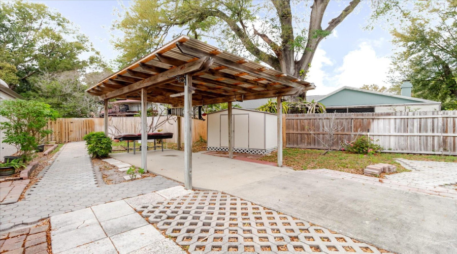 Tampa, Florida 33614, 4 Bedroom Bedrooms, ,2 Bathroombathrooms,Residential,For Sale,La Serena,0,Mfrtb8484918