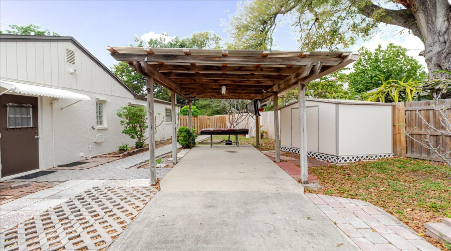Tampa, Florida 33614, 4 Bedroom Bedrooms, ,2 Bathroombathrooms,Residential,For Sale,La Serena,0,Mfrtb8484918