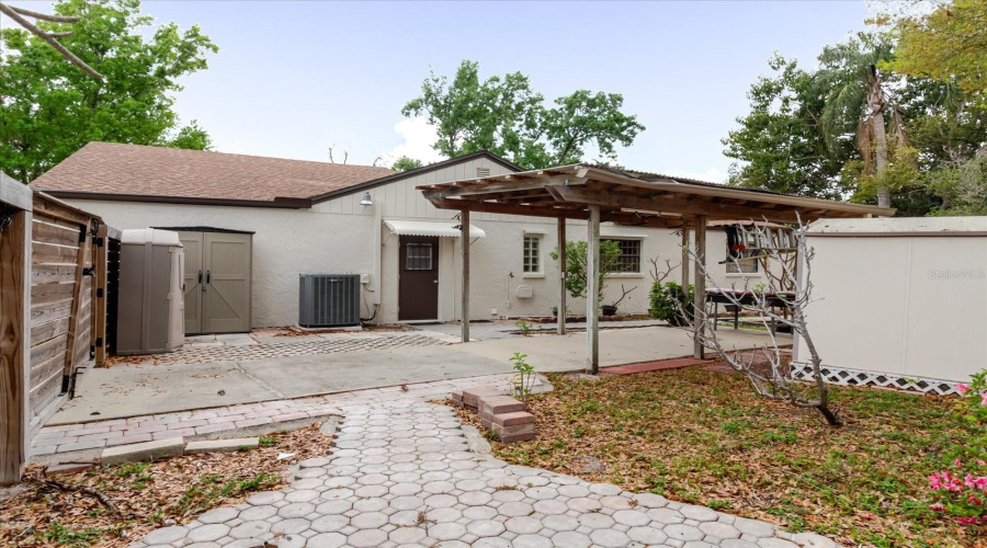 Tampa, Florida 33614, 4 Bedroom Bedrooms, ,2 Bathroombathrooms,Residential,For Sale,La Serena,0,Mfrtb8484918
