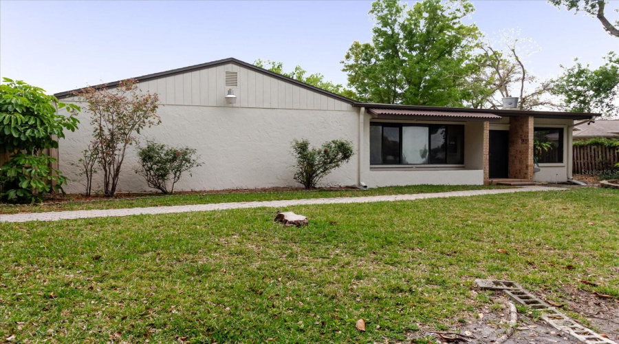 Tampa, Florida 33614, 4 Bedroom Bedrooms, ,2 Bathroombathrooms,Residential,For Sale,La Serena,0,Mfrtb8484918