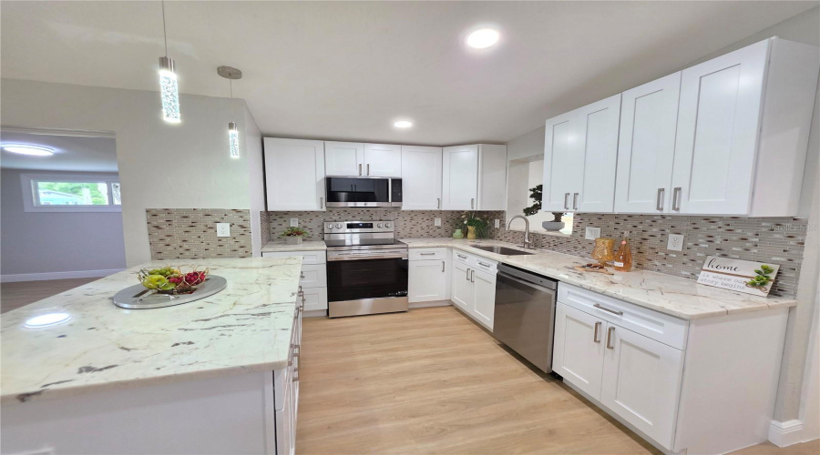 St Petersburg, Florida 33703, 4 Bedroom Bedrooms, ,2 Bathroombathrooms,Residential,For Sale,Davison,0,Mfrtb8536409