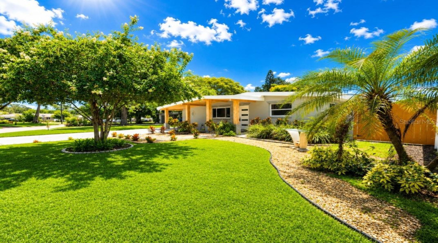 St Petersburg, Florida 33703, 4 Bedroom Bedrooms, ,2 Bathroombathrooms,Residential,For Sale,Davison,0,Mfrtb8536409