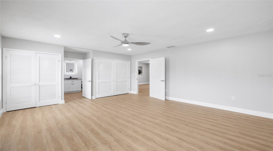 St Petersburg, Florida 33703, 4 Bedroom Bedrooms, ,2 Bathroombathrooms,Residential,For Sale,Davison,0,Mfrtb8536409