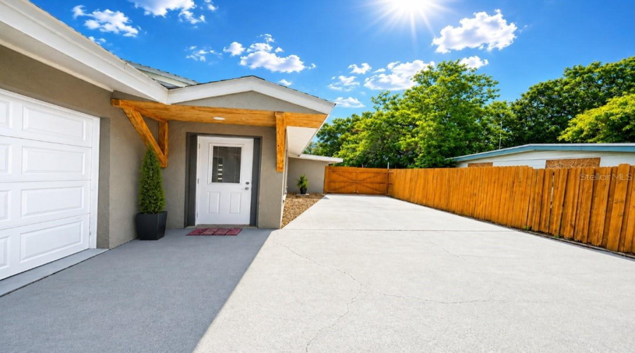 St Petersburg, Florida 33703, 4 Bedroom Bedrooms, ,2 Bathroombathrooms,Residential,For Sale,Davison,0,Mfrtb8536409