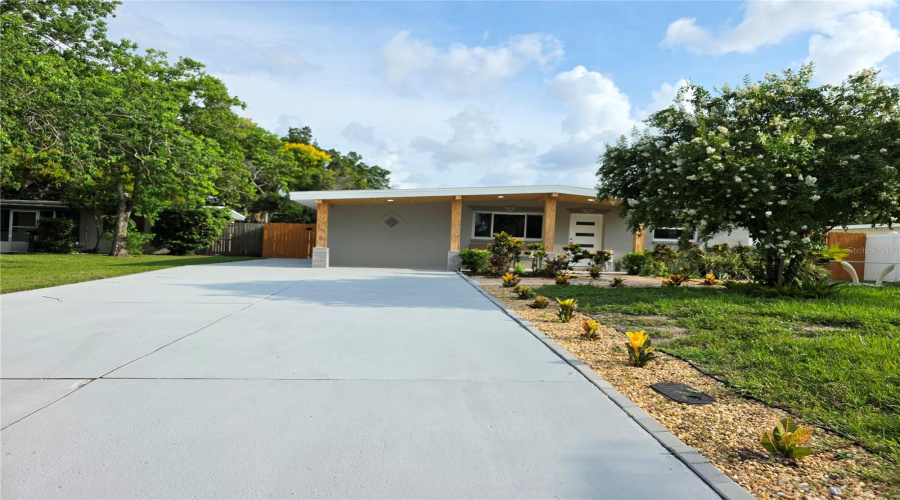St Petersburg, Florida 33703, 4 Bedroom Bedrooms, ,2 Bathroombathrooms,Residential,For Sale,Davison,0,Mfrtb8536409