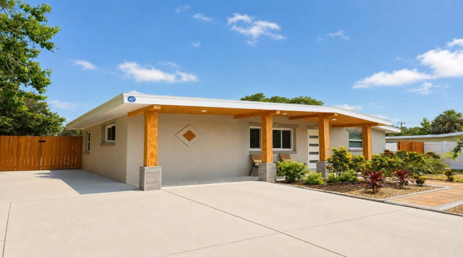 St Petersburg, Florida 33703, 4 Bedroom Bedrooms, ,2 Bathroombathrooms,Residential,For Sale,Davison,0,Mfrtb8536409