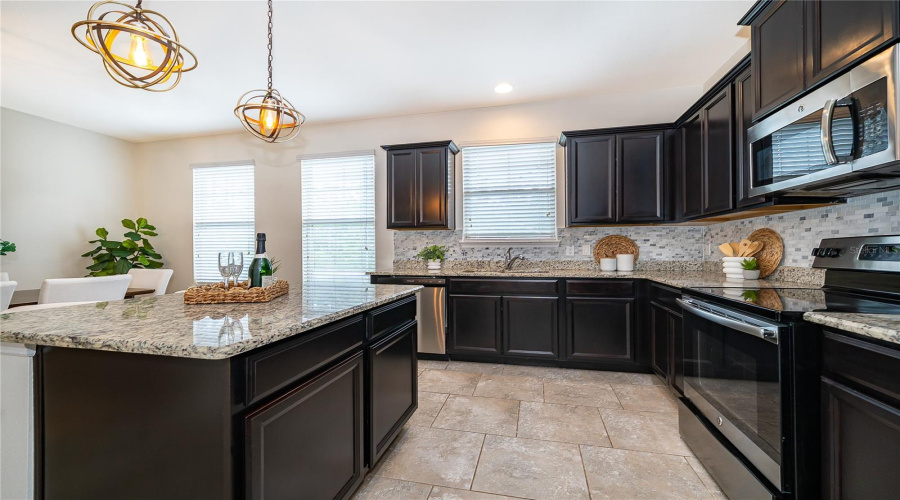 Orlando, Florida 32832, 4 Bedroom Bedrooms, ,3 Bathroombathrooms,Residential,For Sale,Town Lake,0,Mfro6413589