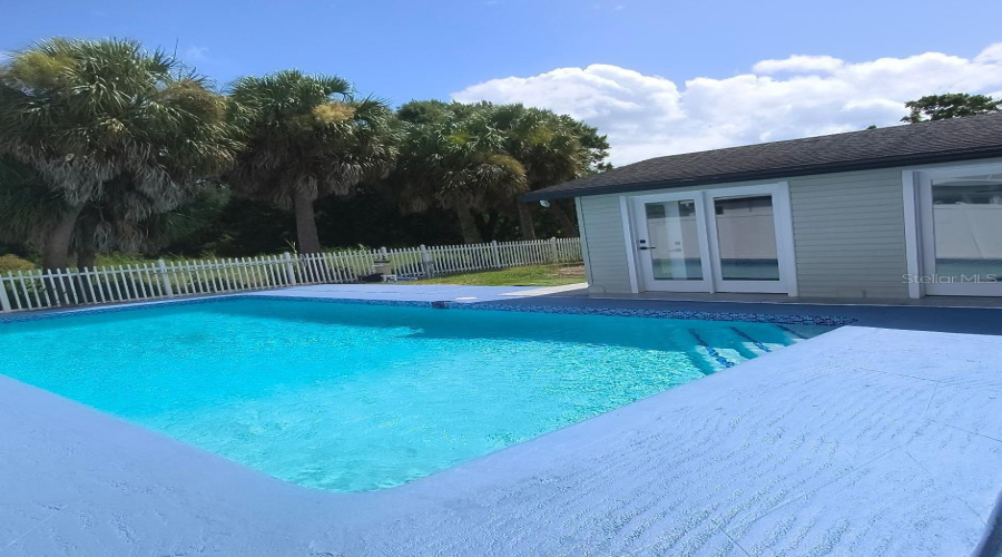 Tampa, Florida 33634, 4 Bedroom Bedrooms, ,3 Bathroombathrooms,Residential,For Sale,Fountain,0,Mfrtb8531380