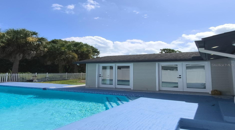 Tampa, Florida 33634, 4 Bedroom Bedrooms, ,3 Bathroombathrooms,Residential,For Sale,Fountain,0,Mfrtb8531380