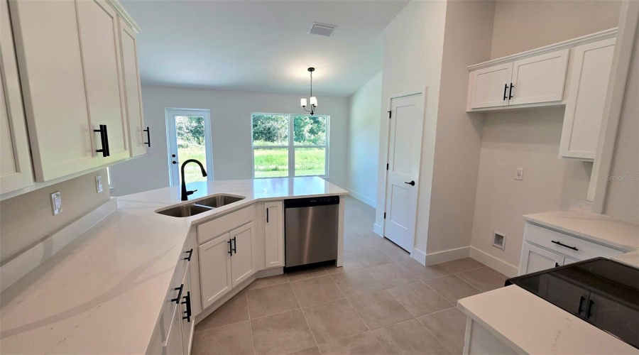 North Port, Florida 34286, 3 Bedroom Bedrooms, ,2 Bathroombathrooms,Residential,For Sale,Armenia,0,Mfra4682195