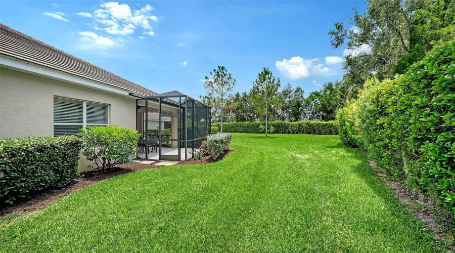 Bradenton, Florida 34203, 2 Bedroom Bedrooms, ,2 Bathroombathrooms,Residential,For Sale,Maymont Park,0,Mfra4698532