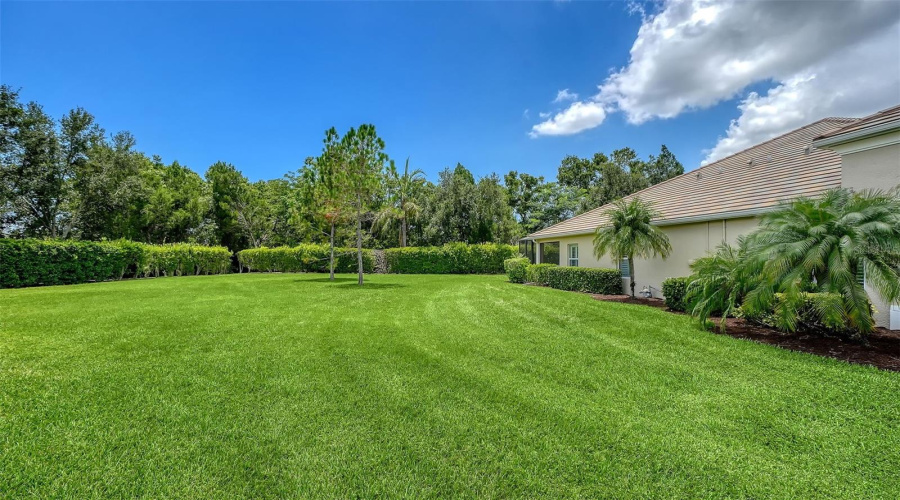 Bradenton, Florida 34203, 2 Bedroom Bedrooms, ,2 Bathroombathrooms,Residential,For Sale,Maymont Park,0,Mfra4698532