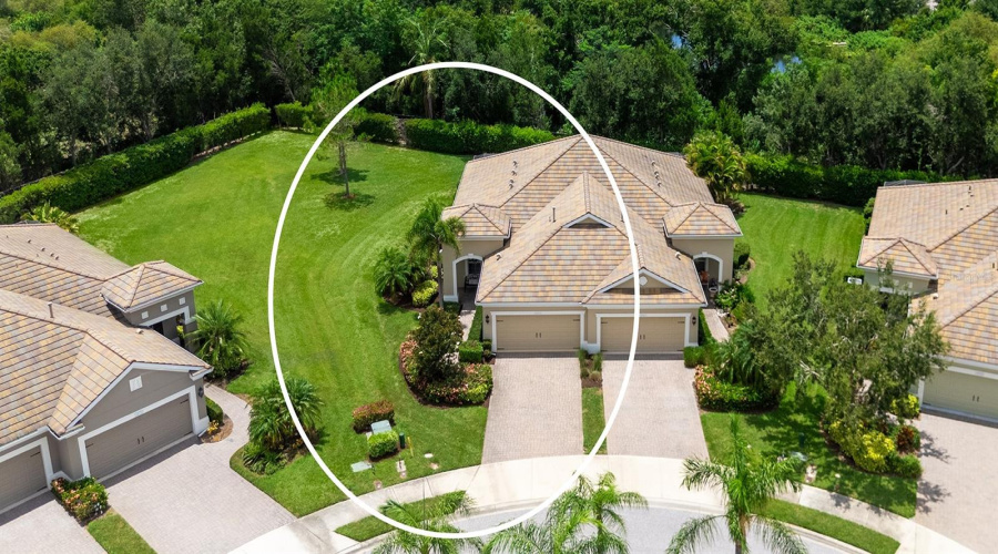 Bradenton, Florida 34203, 2 Bedroom Bedrooms, ,2 Bathroombathrooms,Residential,For Sale,Maymont Park,0,Mfra4698532