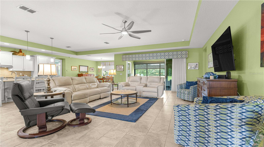 Ocala, Florida 34481, 3 Bedroom Bedrooms, ,3 Bathroombathrooms,Residential,For Sale,93Rd,0,Mfrom729474