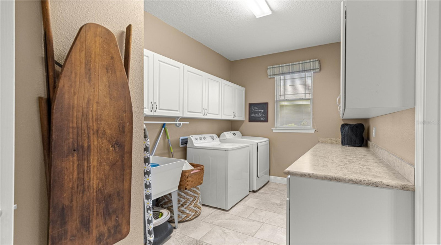 Ocala, Florida 34481, 3 Bedroom Bedrooms, ,3 Bathroombathrooms,Residential,For Sale,93Rd,0,Mfrom729474