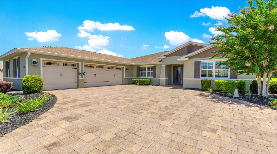 Ocala, Florida 34481, 3 Bedroom Bedrooms, ,3 Bathroombathrooms,Residential,For Sale,93Rd,0,Mfrom729474
