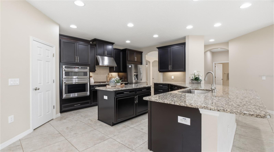 Land O Lakes, Florida 34637, 4 Bedroom Bedrooms, ,3 Bathroombathrooms,Residential,For Sale,Bella Vita,0,Mfrtb8515101