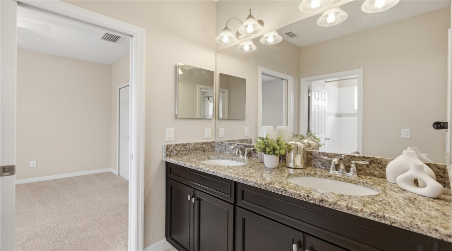 Land O Lakes, Florida 34637, 4 Bedroom Bedrooms, ,3 Bathroombathrooms,Residential,For Sale,Bella Vita,0,Mfrtb8515101