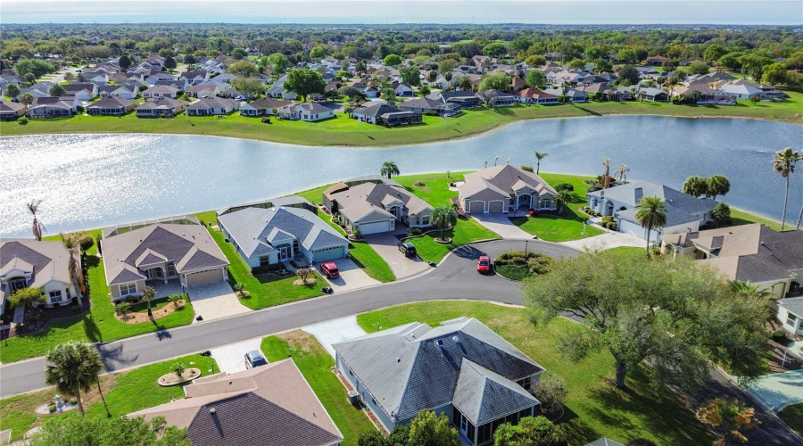Near Water &Amp;B Golf Courses