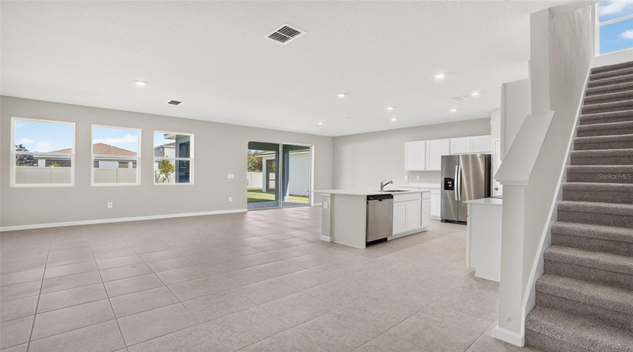 Palmetto, Florida 34221, 3 Bedroom Bedrooms, ,2 Bathroombathrooms,Residential,For Sale,Skylight,0,Mfrtb8487327