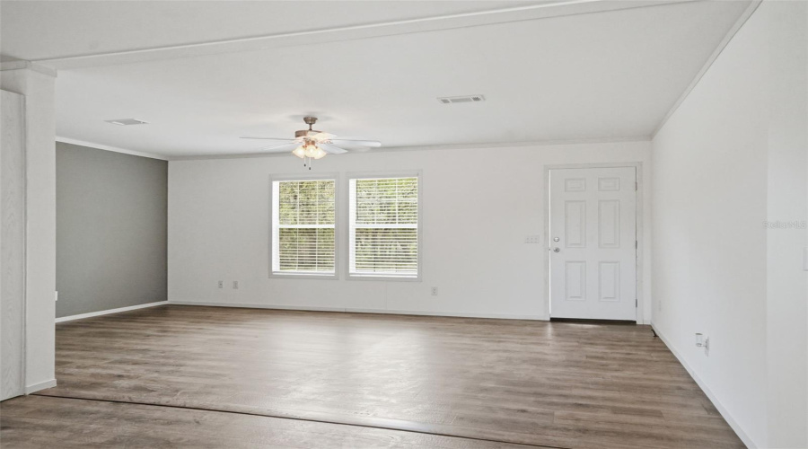 Weeki Wachee, Florida 34613, 4 Bedroom Bedrooms, ,2 Bathroombathrooms,Residential,For Sale,Round Lake,0,Mfrw7884685