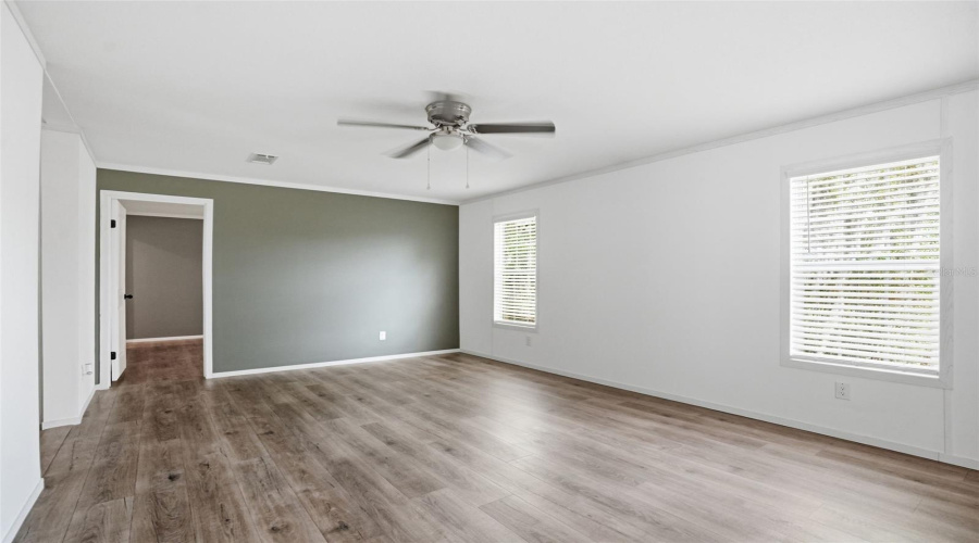 Weeki Wachee, Florida 34613, 4 Bedroom Bedrooms, ,2 Bathroombathrooms,Residential,For Sale,Round Lake,0,Mfrw7884685