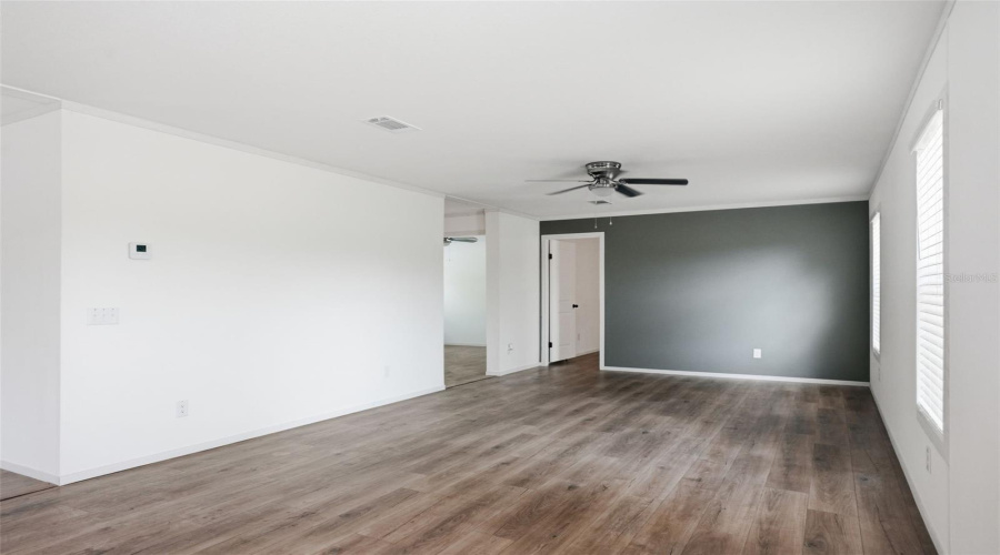 Weeki Wachee, Florida 34613, 4 Bedroom Bedrooms, ,2 Bathroombathrooms,Residential,For Sale,Round Lake,0,Mfrw7884685