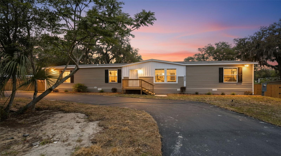 Weeki Wachee, Florida 34613, 4 Bedroom Bedrooms, ,2 Bathroombathrooms,Residential,For Sale,Round Lake,0,Mfrw7884685