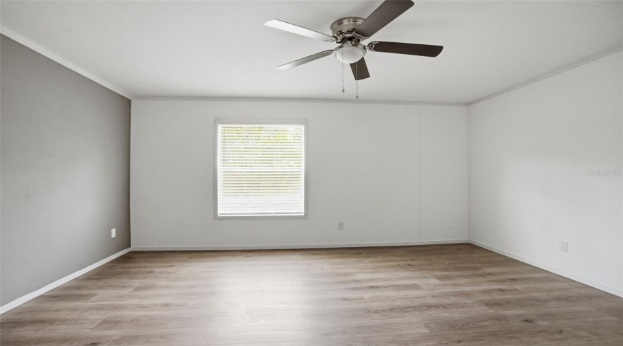Weeki Wachee, Florida 34613, 4 Bedroom Bedrooms, ,2 Bathroombathrooms,Residential,For Sale,Round Lake,0,Mfrw7884685