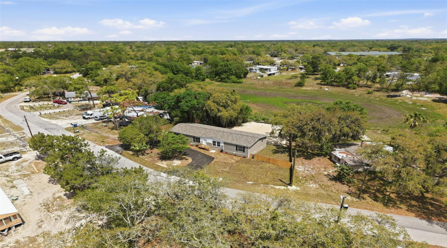 Weeki Wachee, Florida 34613, 4 Bedroom Bedrooms, ,2 Bathroombathrooms,Residential,For Sale,Round Lake,0,Mfrw7884685