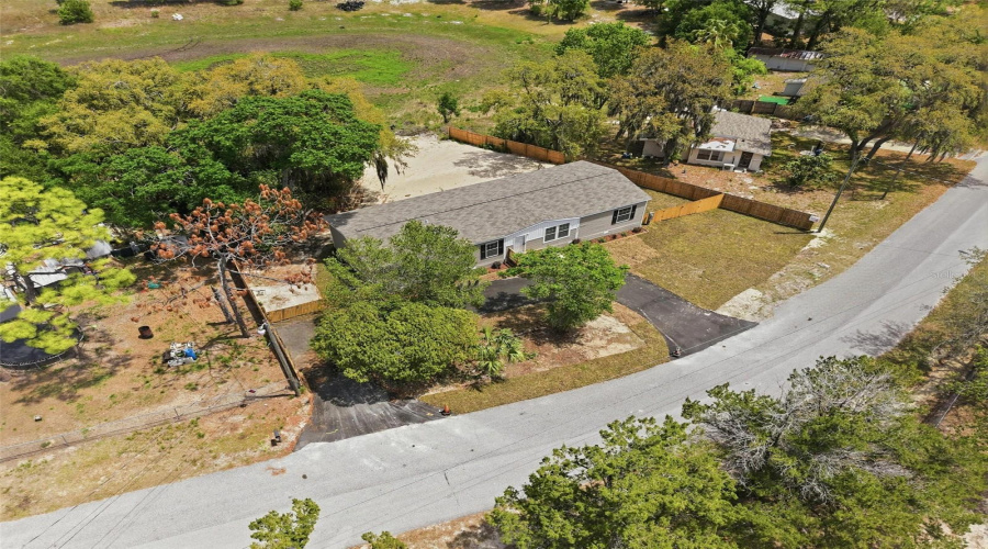 Weeki Wachee, Florida 34613, 4 Bedroom Bedrooms, ,2 Bathroombathrooms,Residential,For Sale,Round Lake,0,Mfrw7884685