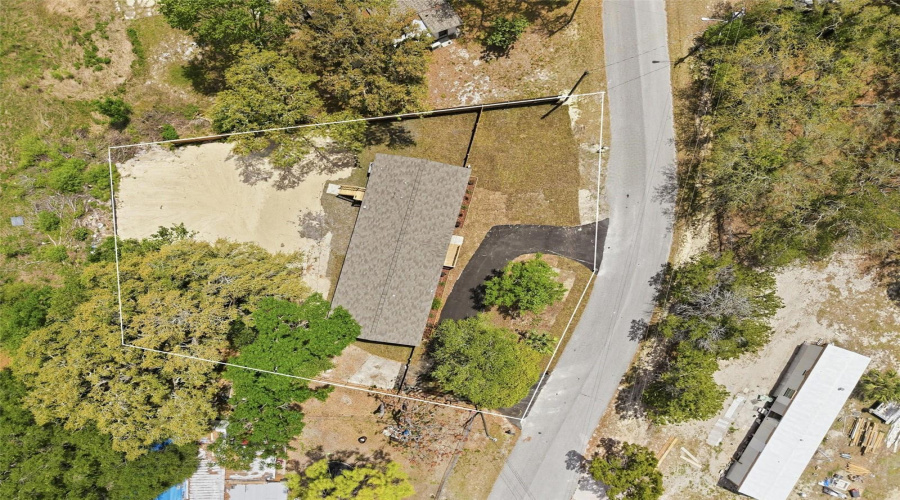 Weeki Wachee, Florida 34613, 4 Bedroom Bedrooms, ,2 Bathroombathrooms,Residential,For Sale,Round Lake,0,Mfrw7884685