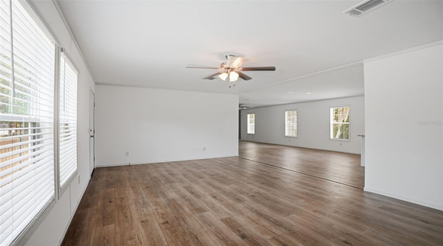 Weeki Wachee, Florida 34613, 4 Bedroom Bedrooms, ,2 Bathroombathrooms,Residential,For Sale,Round Lake,0,Mfrw7884685