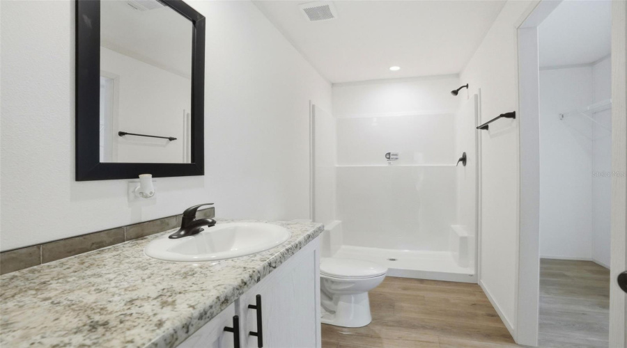 Weeki Wachee, Florida 34613, 4 Bedroom Bedrooms, ,2 Bathroombathrooms,Residential,For Sale,Round Lake,0,Mfrw7884685
