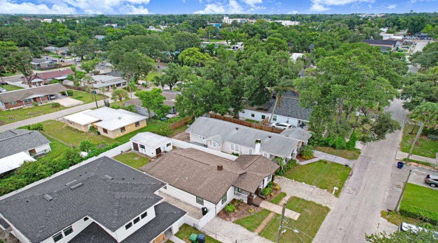 Tampa, Florida 33604, 3 Bedroom Bedrooms, ,2 Bathroombathrooms,Residential,For Sale,Hiawatha,0,Mfrtb8535812