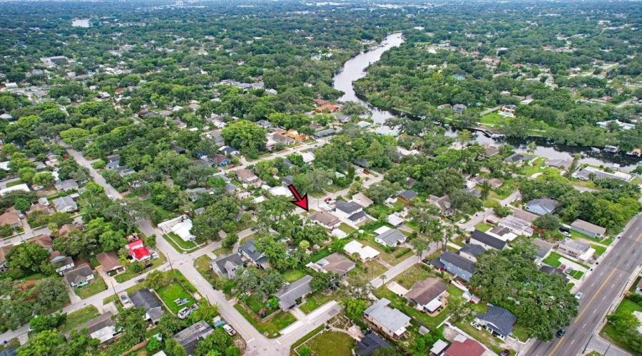 Tampa, Florida 33604, 3 Bedroom Bedrooms, ,2 Bathroombathrooms,Residential,For Sale,Hiawatha,0,Mfrtb8535812