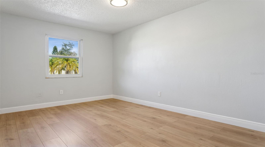 Tampa, Florida 33617, 3 Bedroom Bedrooms, ,2 Bathroombathrooms,Residential,For Sale,Tennis Court,0,Mfrtb8466695