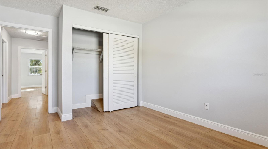 Tampa, Florida 33617, 3 Bedroom Bedrooms, ,2 Bathroombathrooms,Residential,For Sale,Tennis Court,0,Mfrtb8466695