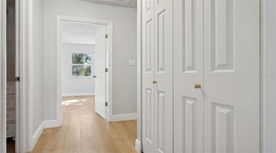 Tampa, Florida 33617, 3 Bedroom Bedrooms, ,2 Bathroombathrooms,Residential,For Sale,Tennis Court,0,Mfrtb8466695