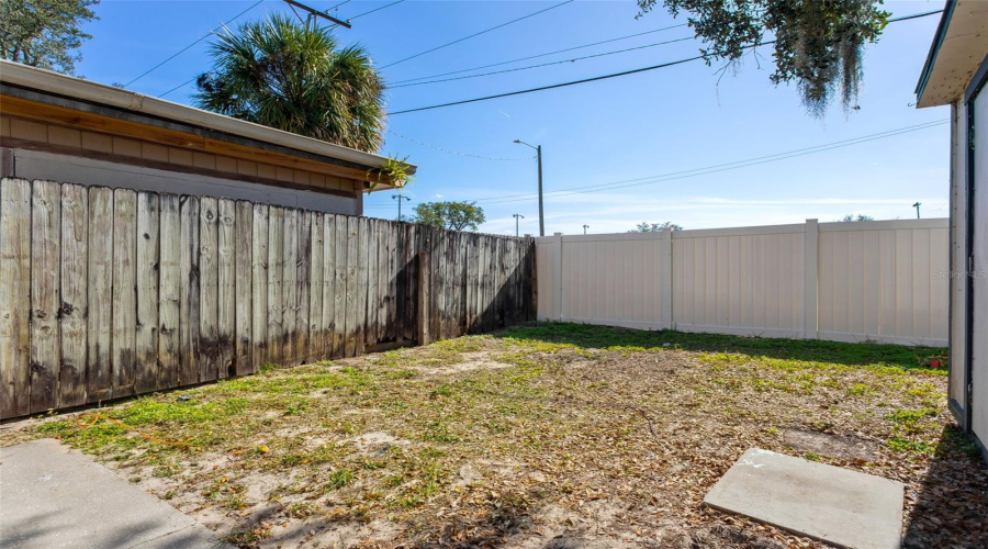 Tampa, Florida 33617, 3 Bedroom Bedrooms, ,2 Bathroombathrooms,Residential,For Sale,Tennis Court,0,Mfrtb8466695