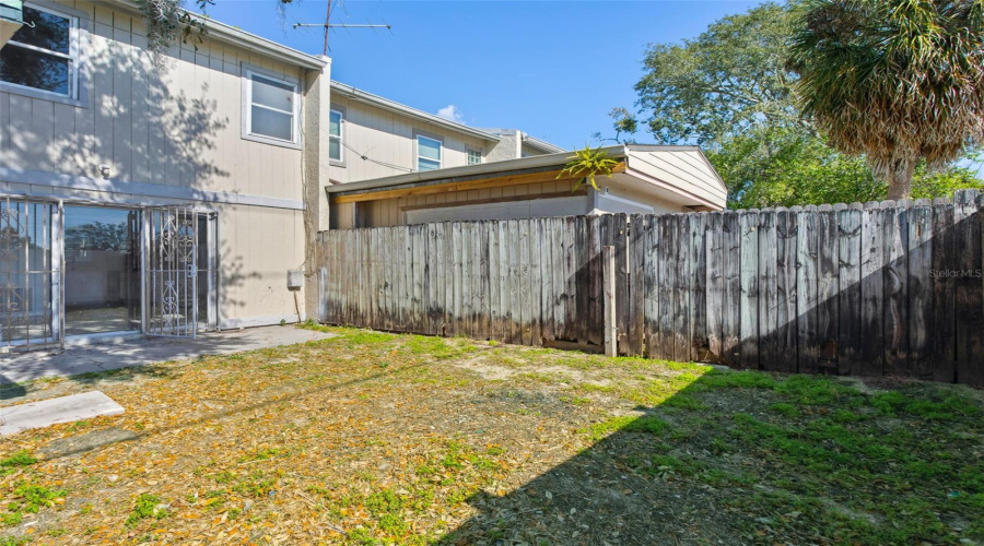 Tampa, Florida 33617, 3 Bedroom Bedrooms, ,2 Bathroombathrooms,Residential,For Sale,Tennis Court,0,Mfrtb8466695