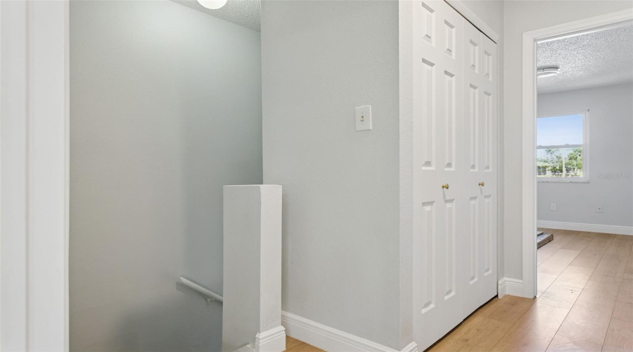 Tampa, Florida 33617, 3 Bedroom Bedrooms, ,2 Bathroombathrooms,Residential,For Sale,Tennis Court,0,Mfrtb8466695