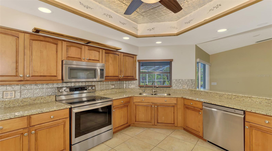 North Port, Florida 34286, 3 Bedroom Bedrooms, ,2 Bathroombathrooms,Residential,For Sale,Slayton,0,Mfrn6144903