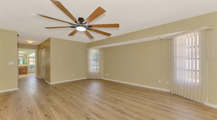 North Port, Florida 34286, 3 Bedroom Bedrooms, ,2 Bathroombathrooms,Residential,For Sale,Slayton,0,Mfrn6144903