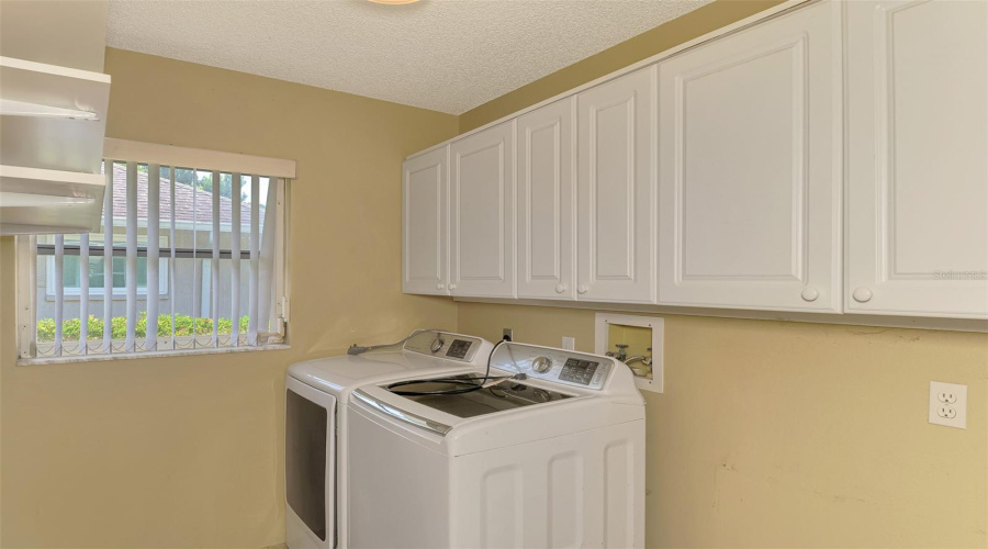 North Port, Florida 34286, 3 Bedroom Bedrooms, ,2 Bathroombathrooms,Residential,For Sale,Slayton,0,Mfrn6144903