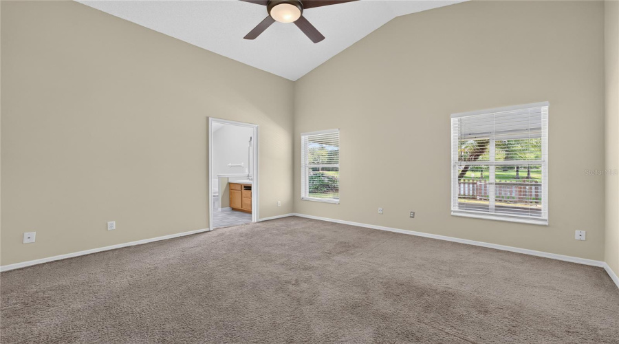 Orlando, Florida 32828, 3 Bedroom Bedrooms, ,2 Bathroombathrooms,Residential,For Sale,Emeraldview,0,Mfro6433744