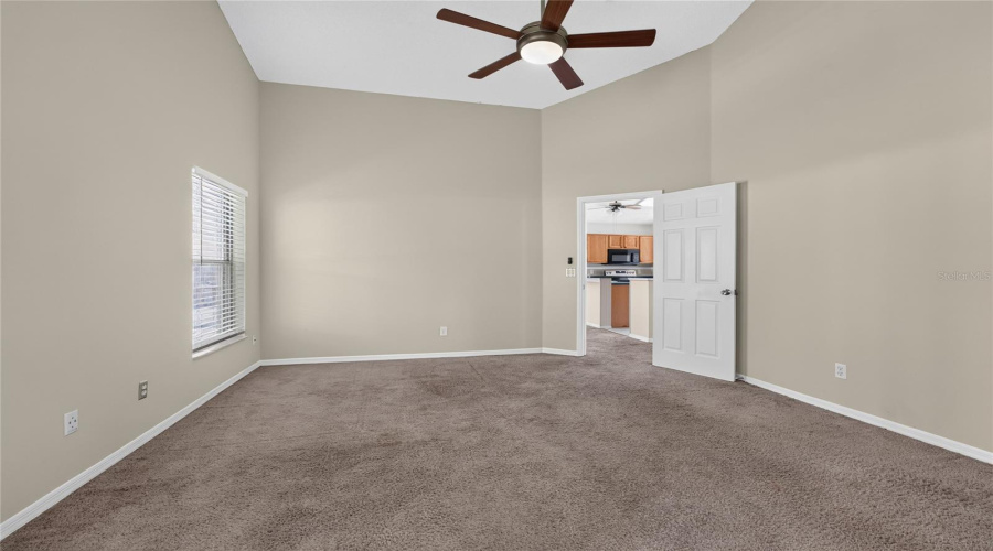 Orlando, Florida 32828, 3 Bedroom Bedrooms, ,2 Bathroombathrooms,Residential,For Sale,Emeraldview,0,Mfro6433744